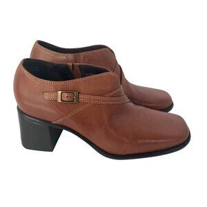 Clarks Womens Leather Brown Heeled Ankle Boots W/ Buckle Strap Size 8.5M